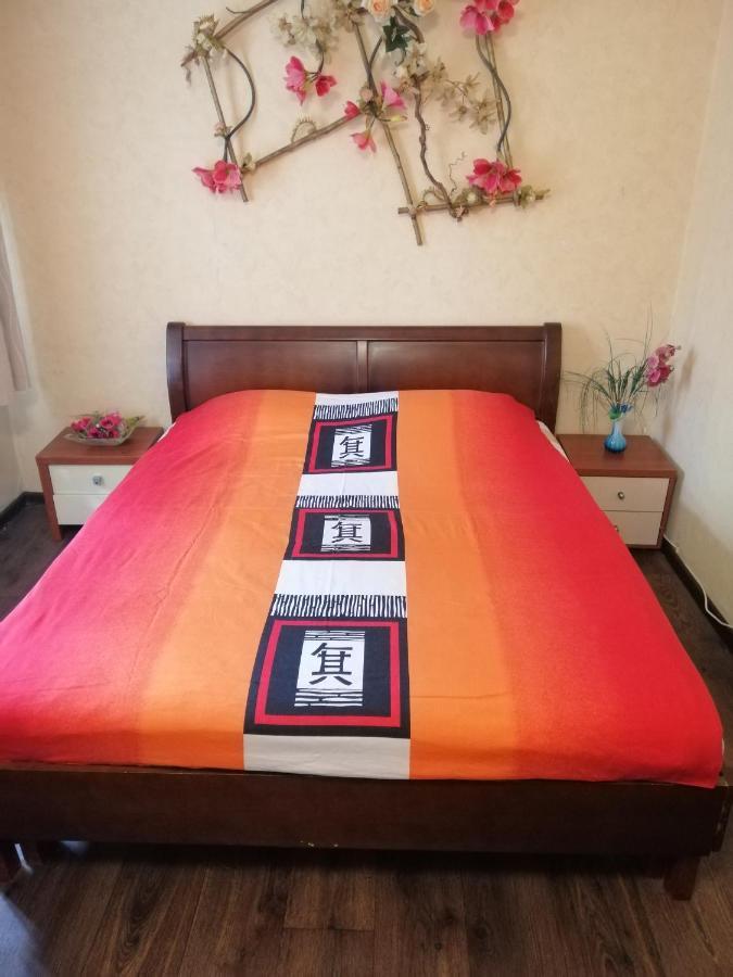 Лепсе, 83Д. Аеропорт Жуляны. Шалимова. Шулимова. Исида. Isida. Метро Берестейская, Шулявская. Американское Посольство Kiev Eksteriør billede